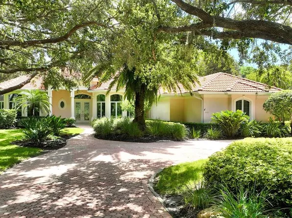 402 E Macewen Dr, Osprey, FL 34229