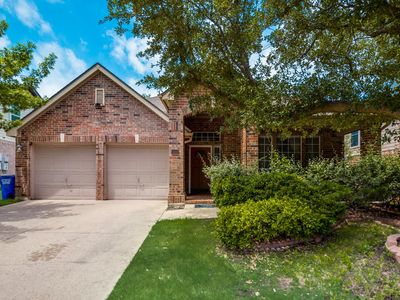 1615 Knoll Ridge Cir, Corinth, TX, 76210