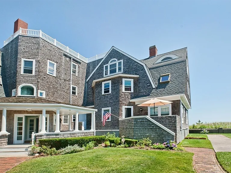 175 Beach Ave #3 — Photo 23