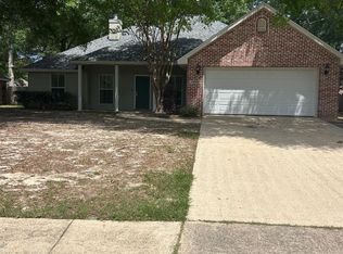 15092 Warren Dr, Gulfport, MS 39503
