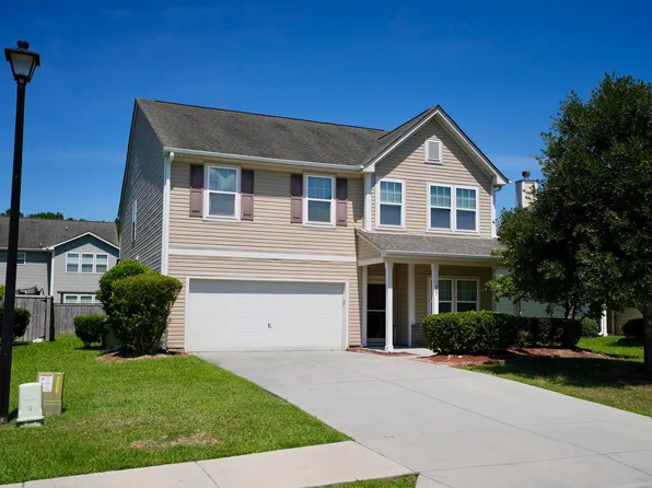 407 Thoroughbred Dr, Moncks Corner, SC 29461