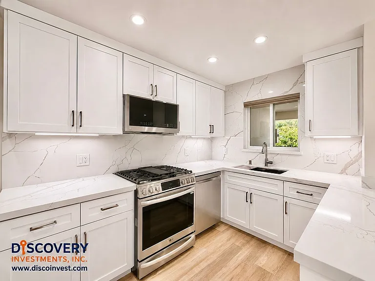 3939 Midvale Ave — Photo 13