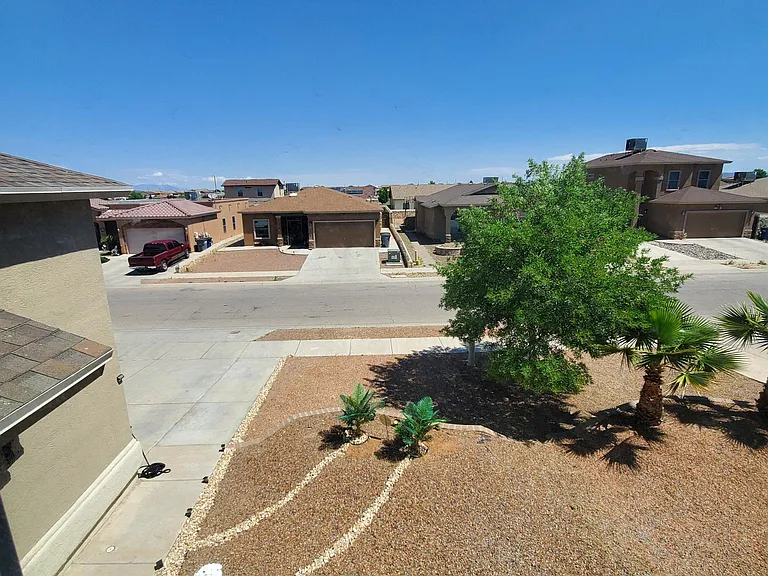 14604 Christian Castle Ave — Photo 35
