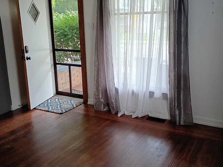 1219 E Market St — Photo 6