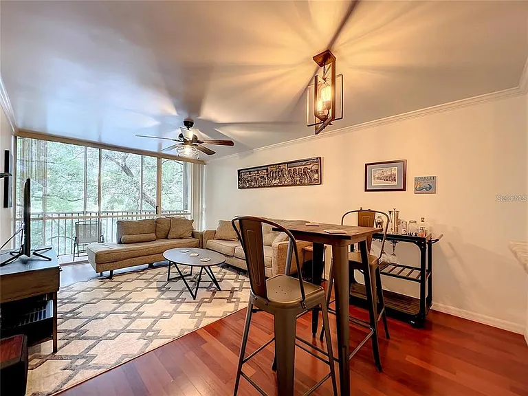 1100 Delaney Ave #F306 — Photo 11