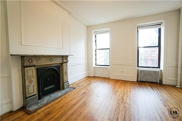 1st image of 17 Stuyvesant St APT 9