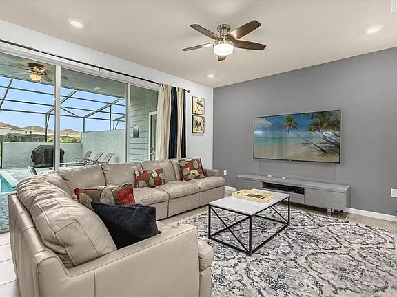 4th image of 7542 Oak Spring Ln