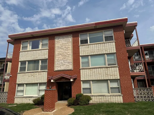 3033 Paris Ave APT 303, River Grove, IL 60171