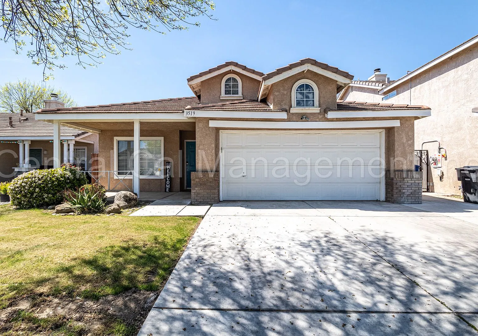 4 Bedroom/2 Bath Home with Solar in the Southwest - $2495 per month! — Photo 1