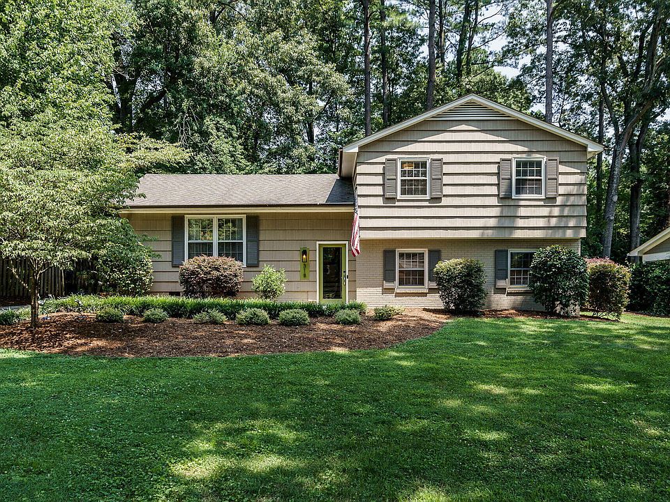 1st image of 318 Glen Valley Dr