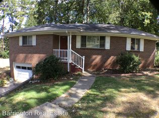 1140 Little John Ln, Birmingham, AL 35235