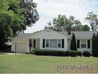 1st image of 2704 Jackson Dr