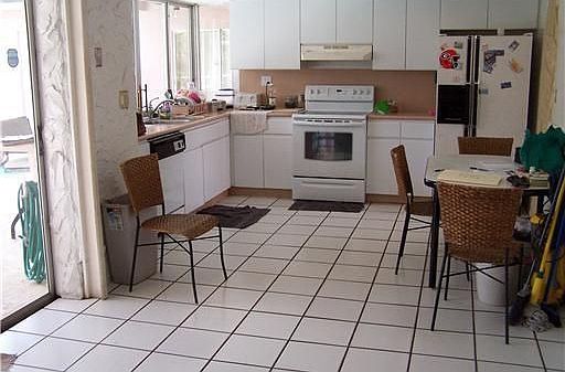 1st image of 5410 SW 90th Ter