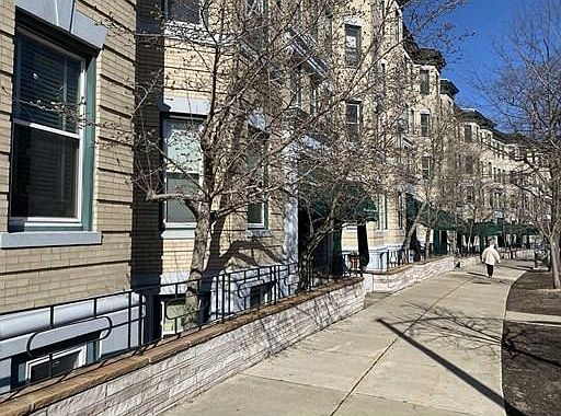 1st image of 1423 Commonwealth Ave APT 503