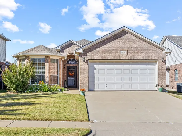 12717 Hannahsville Ln, Fort Worth, TX 76244