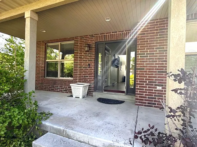 2251 W Pebblestone Ln — Photo 8