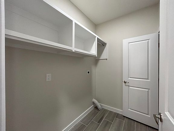5th image of 1707 Fresnillo Dr