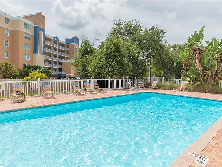 1050 Starkey Rd #104 — Photo 47