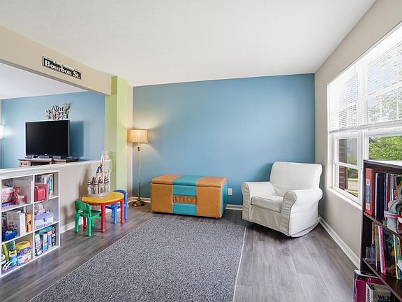 5th image of 6308 Castle Oak Dr