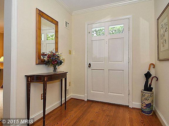 3rd image of 10820 Stanmore Dr