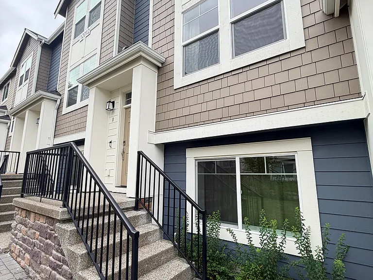 12012 NE 193rd Ln #B — Photo 2