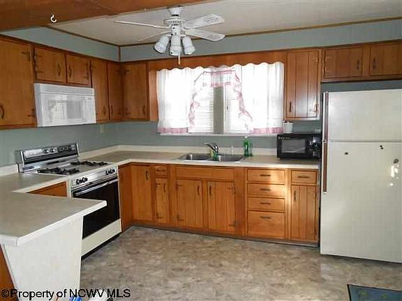2nd image of 88 Fairmor Dr