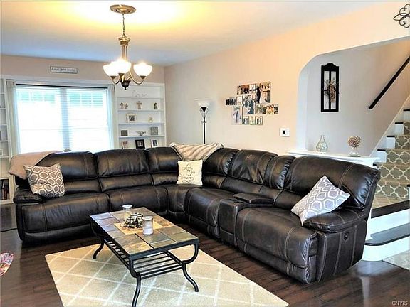5th image of 62 Ballantyne Brae