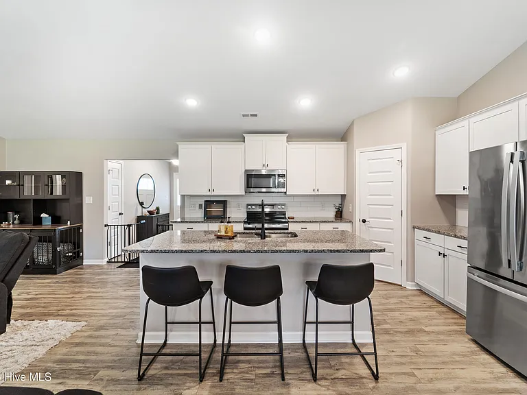 242 Legacy Ln — Photo 12