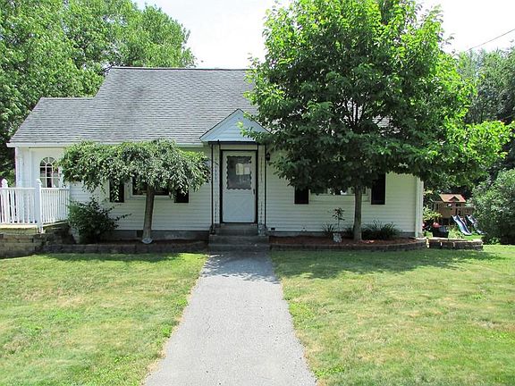 2nd image of 12 Greenwood Dr