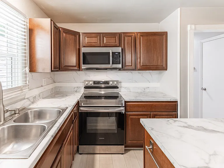 3306 Reynolds Dr NW — Photo 16