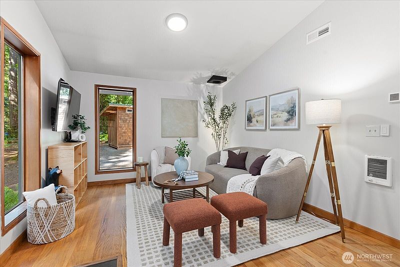 5th image of 20019 NE 148th Street