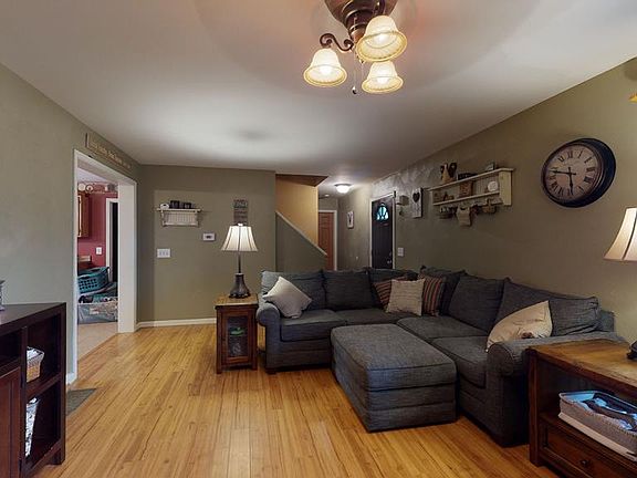 3rd image of 68 Highland Dr
