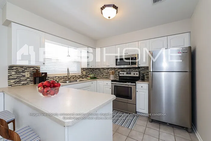 3 bed, 2.0 bath, 1215 sqft, $1,940 — Photo 2