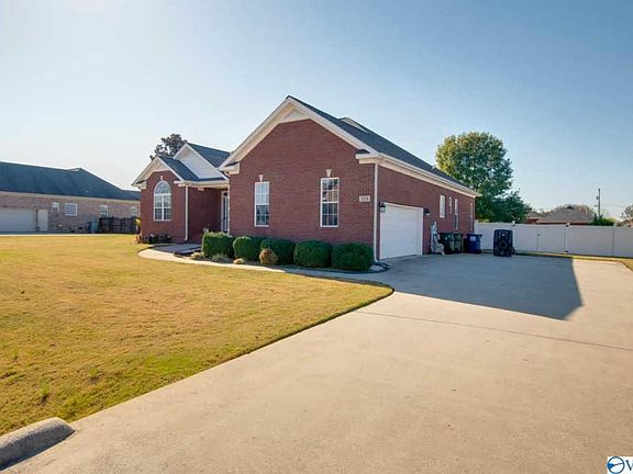 2nd image of 108 Kelsey Dr