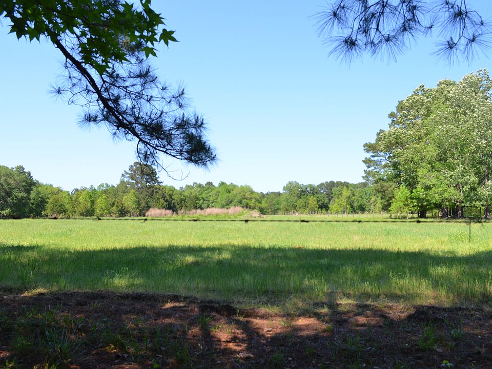 2nd image of 160 Pine Grove Rd