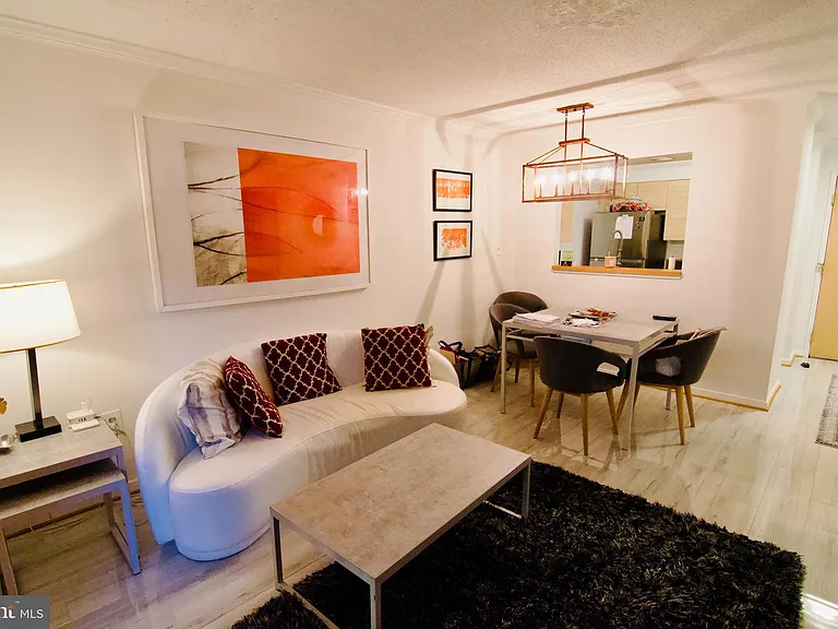 2111 Wisconsin Ave NW #108 — Photo 2