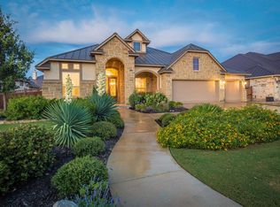 870 Lorikeet Ln, New Braunfels, TX 78132