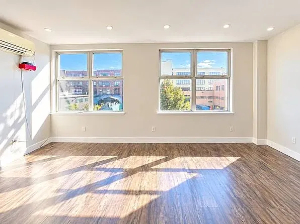 54 Knickerbocker Ave #2N, Brooklyn, NY 11237