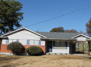 688 Lucille Ave, Memphis, TN 38106