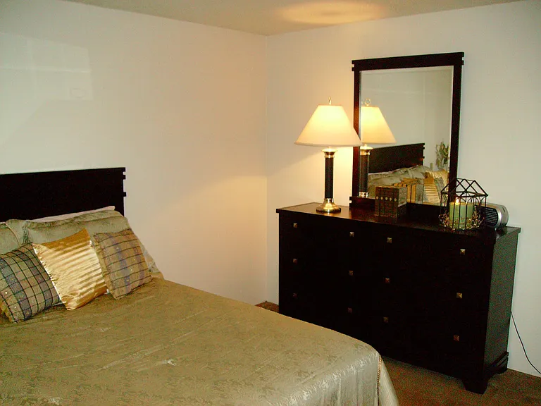 2912 Treeside St NW #E — Photo 9