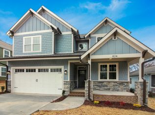 824 E 16th St, Charlotte, NC 28205