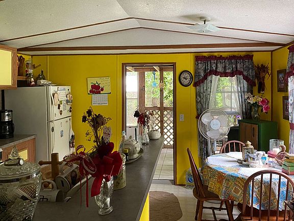 4th image of 5776 County Road 136a