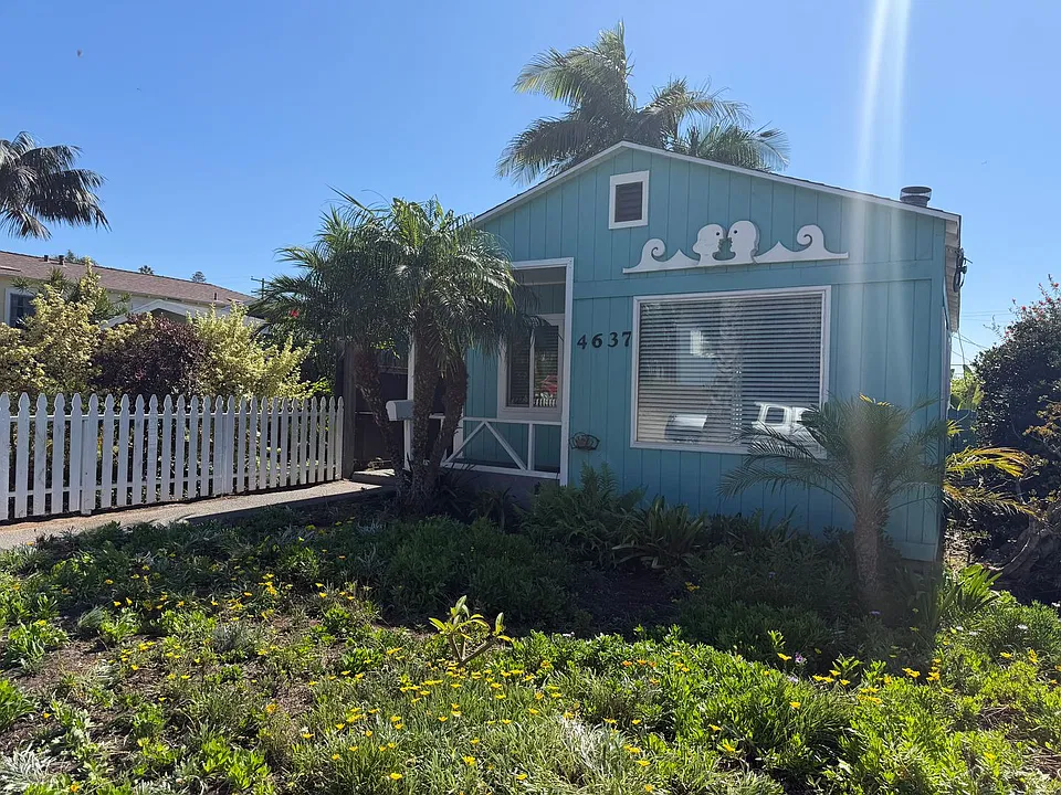 4637 Pescadero Ave