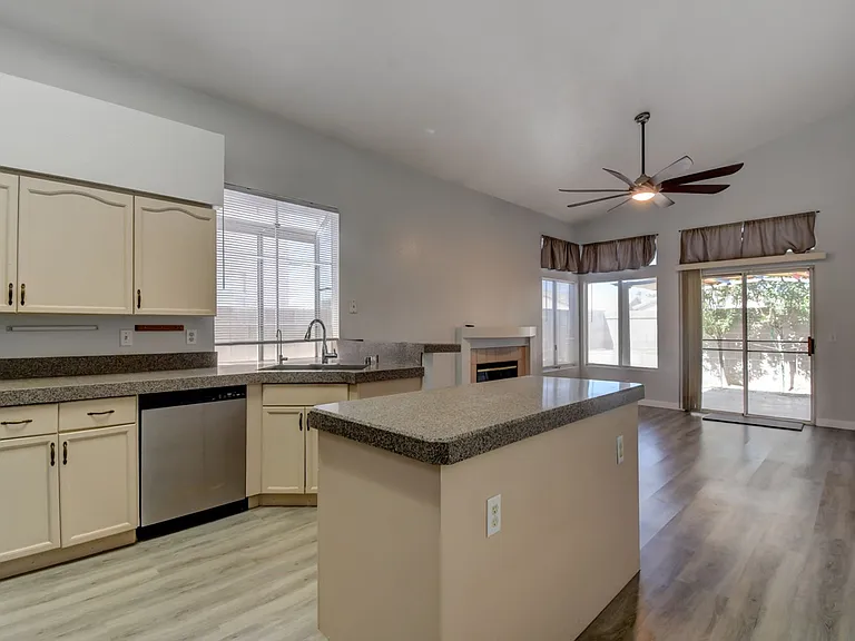 5023 Jacarilla Ln — Photo 4