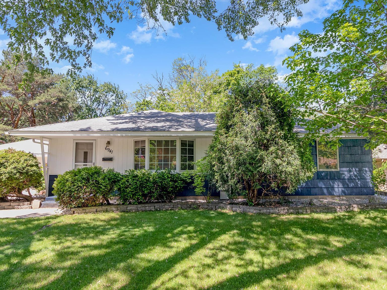 6941 Janell Ave N, Brooklyn Park, MN 55428 Zillow