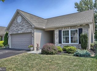 61 Keswick Dr, Mechanicsburg, PA 17050