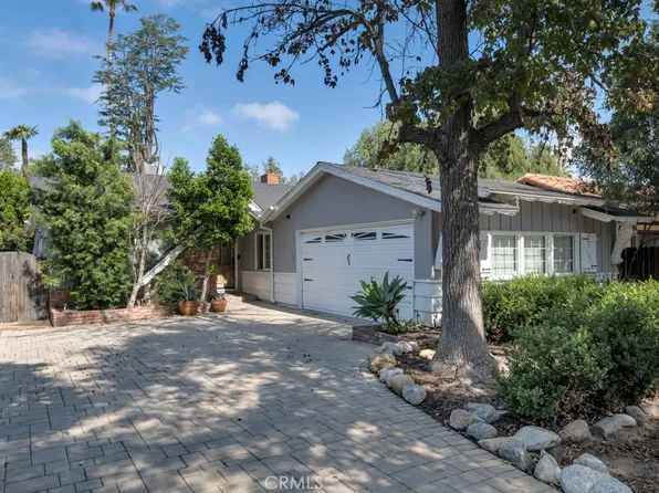22117 Ybarra Rd, Woodland Hills, CA 91364
