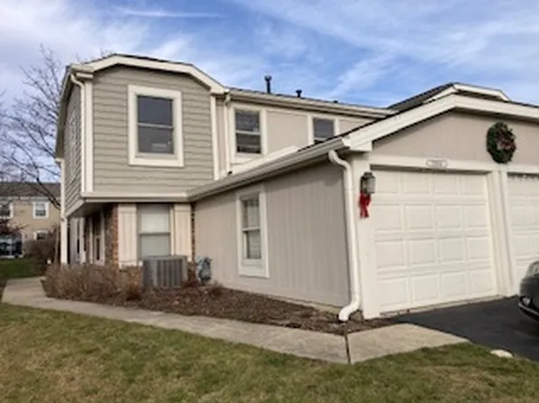 27W314 Providence Ln, Winfield, IL 60190