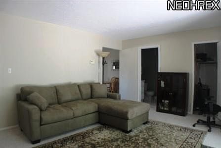 5th image of 6884 Stratford Cir APT B