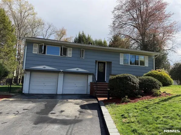 595 Echo Glen Ave, River Vale, NJ 07675